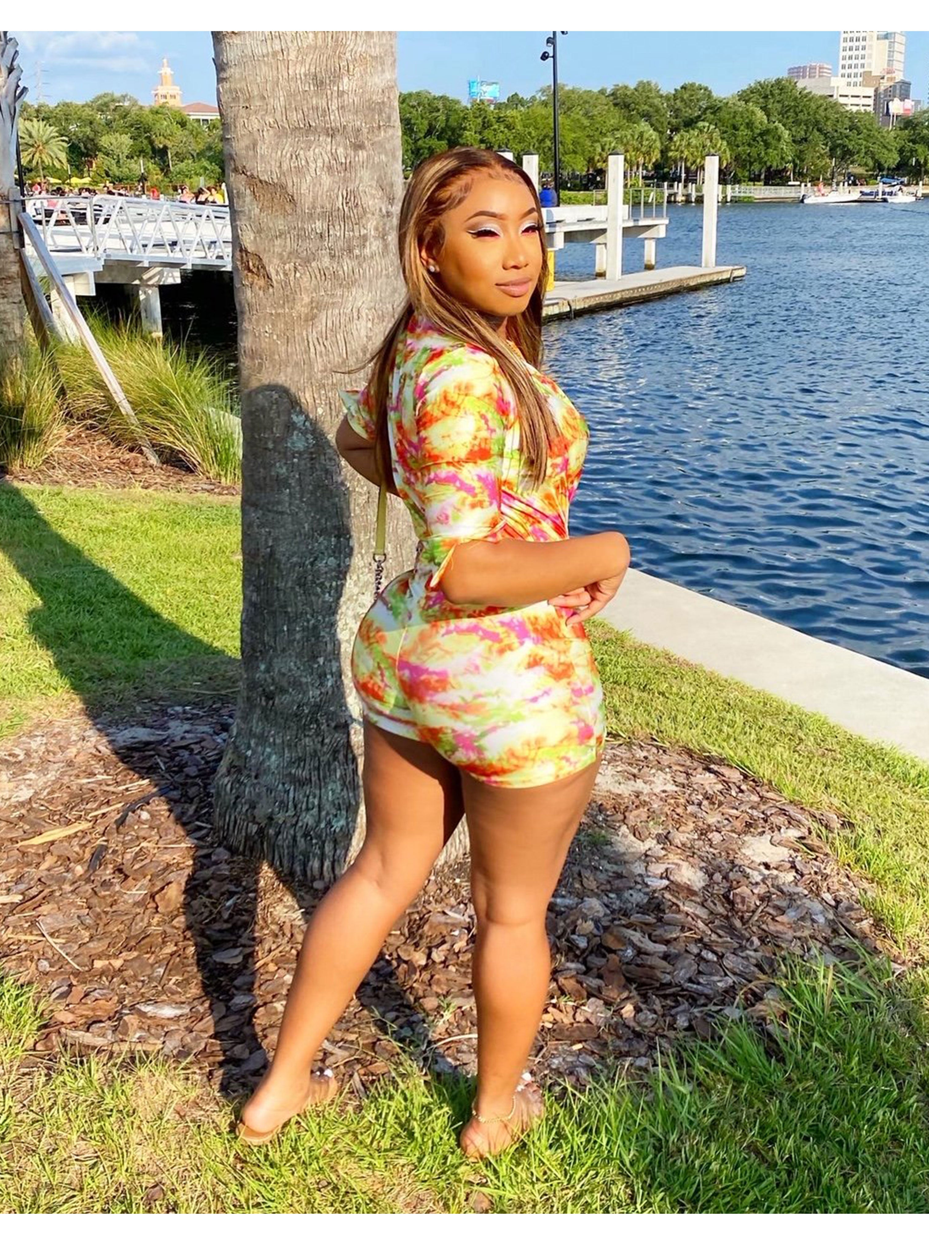 Flowerbomb Set | chinoscloset | Shop Online Latest Clothes & Fashion