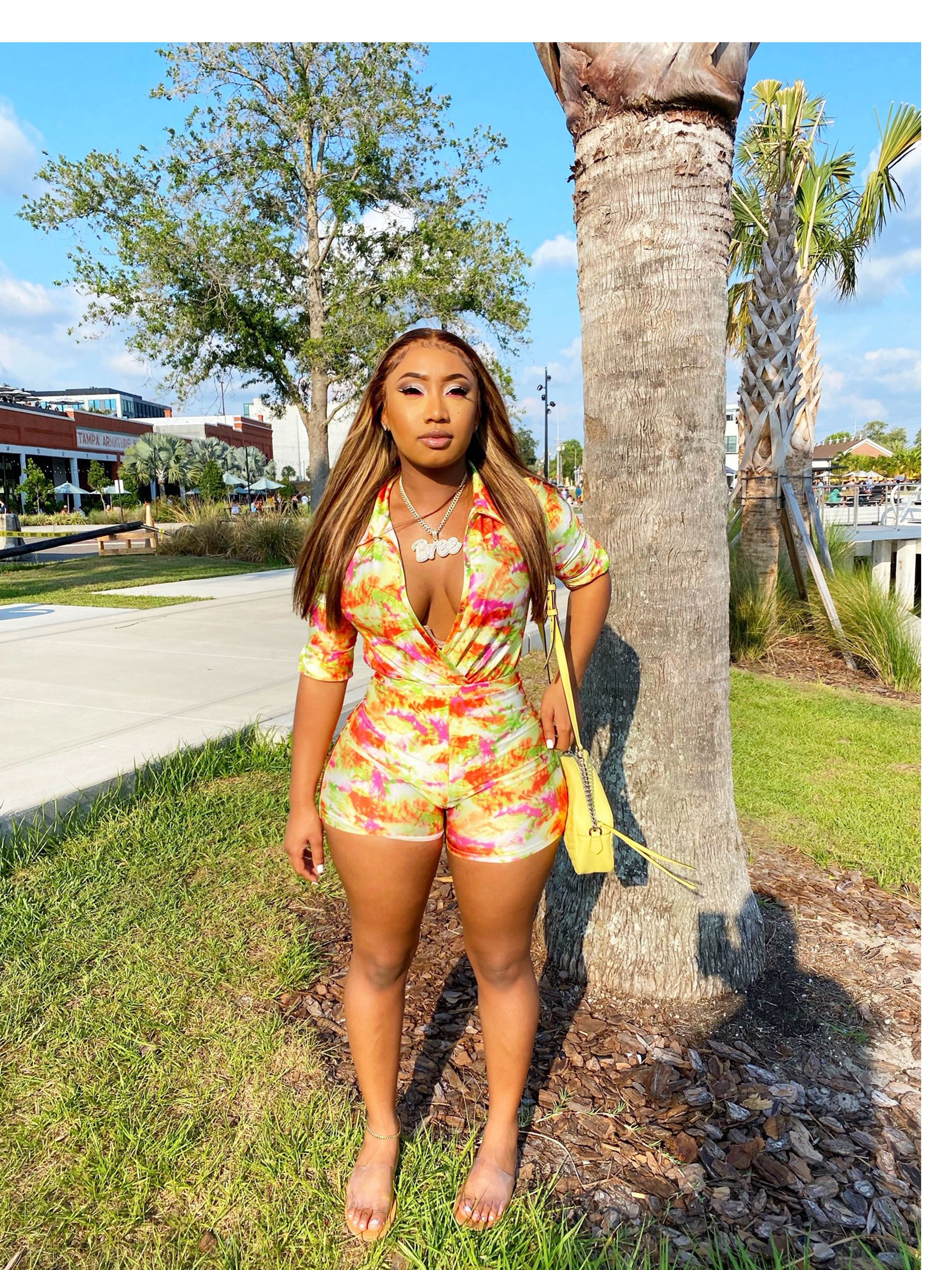 Flowerbomb Set | chinoscloset | Shop Online Latest Clothes & Fashion